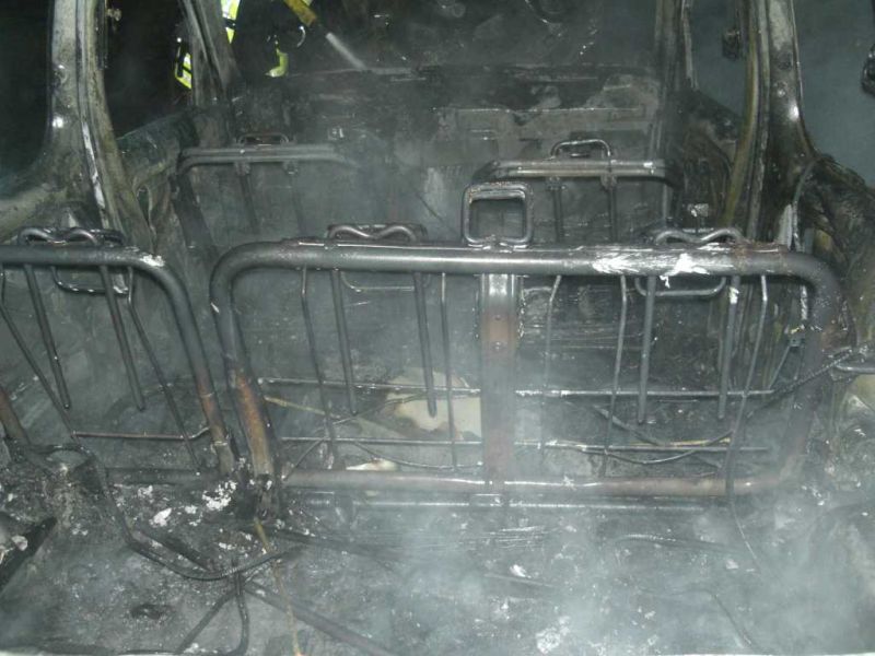 Pkw brannte vollständig aus