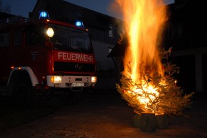 Brennender Weihnachtsbaum