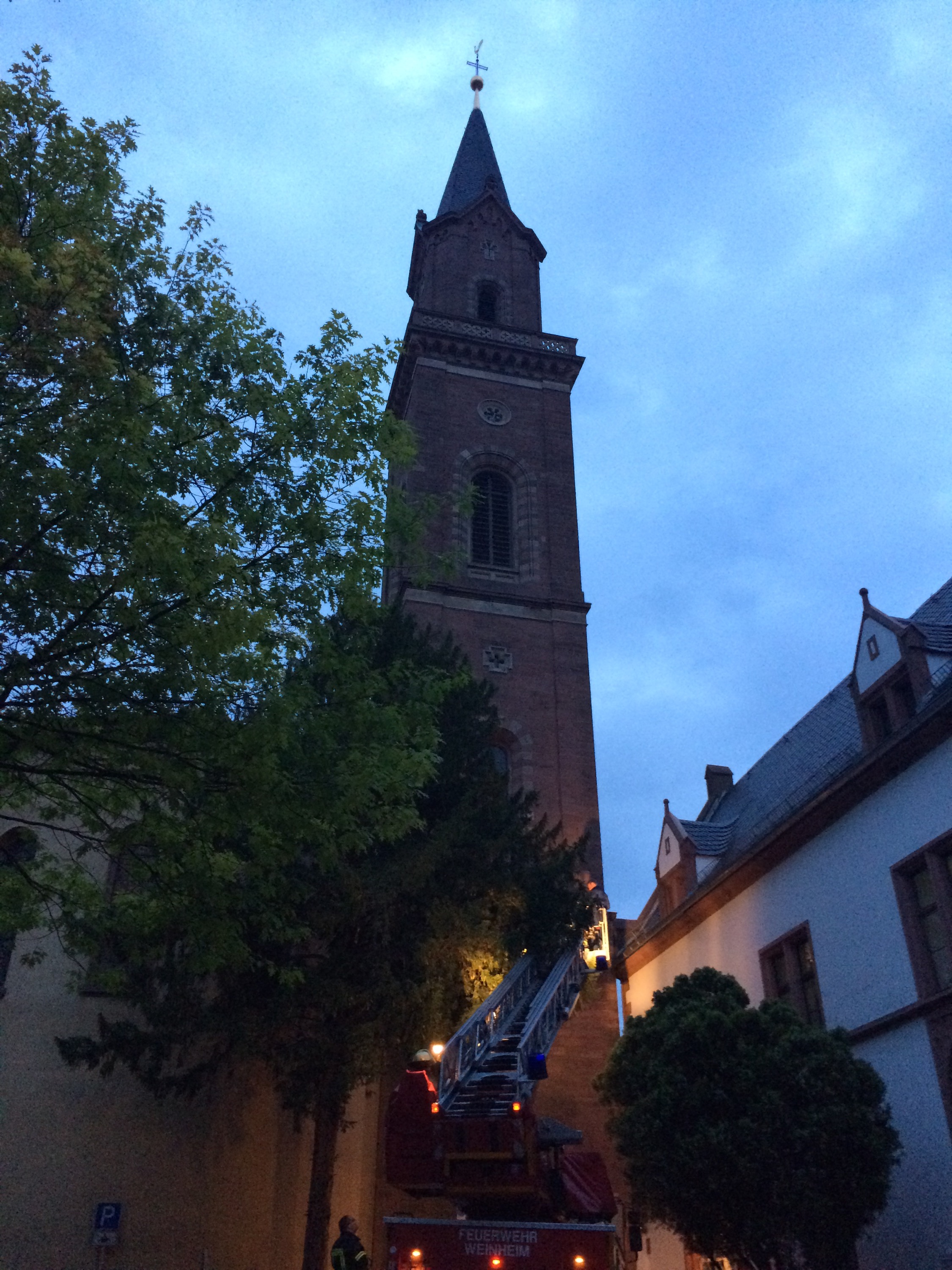 stromkabel_laurentiuskirche