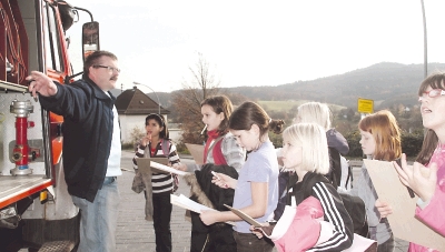 Feuerwehr Weinheim Abteilung Oberflockenbach Besuch Grundschule