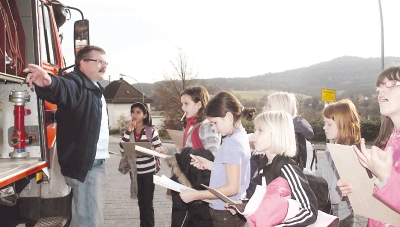 Feuerwehr Weinheim Abteilung Oberflockenbach Besuch Grundschule