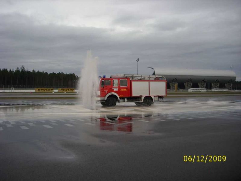 Kreisfeuerwehrverband Rhein Neckar Fahrerschulung Tanklöschfahrzeug Feuerwehr Weinheim