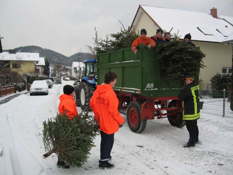 Jugendfeuerwehr Weinheim Christbaumaktion 2010