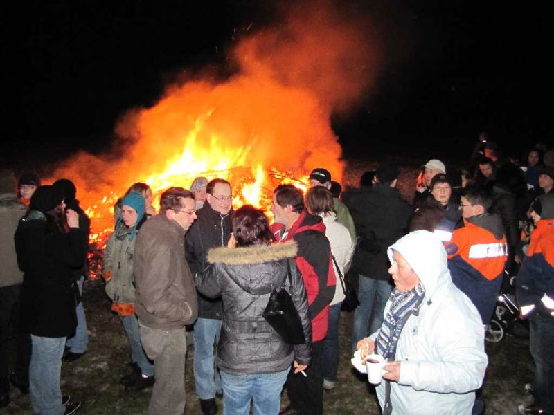 Fastnachtshaufen Feuerwehr Weinheim - Oberflockenbach