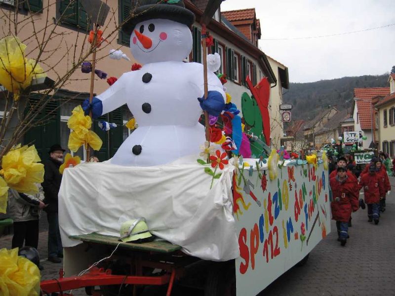 Jugendfeuerwehr beim Sommertagszug Weinheim 2010