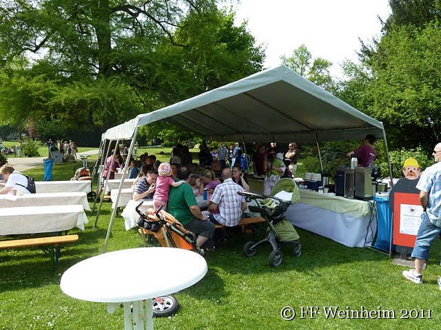 Osterwiese im Schlosspark Weinheim