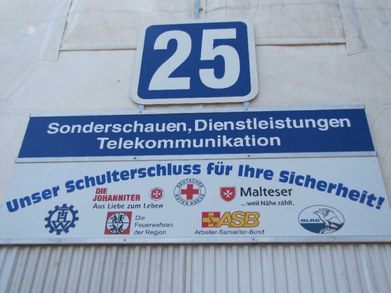 Feuerwehr Weinheim in Halle 25 auf dem Maimarkt