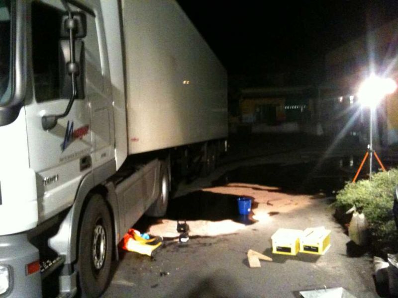 300 Liter Diesel laufen aus Lkw