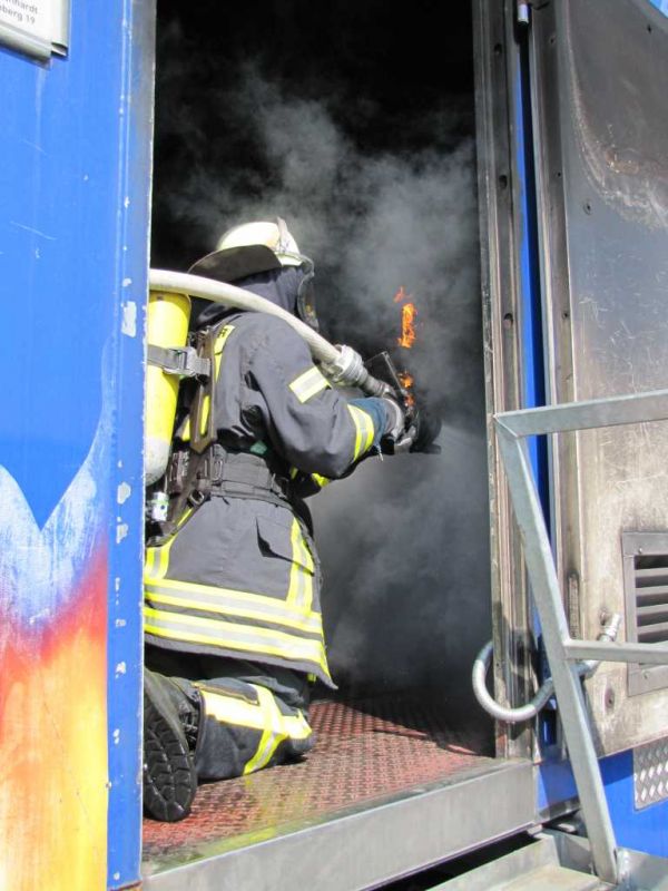 Brandschutzübungen auf dem Maimarkt Mannheim