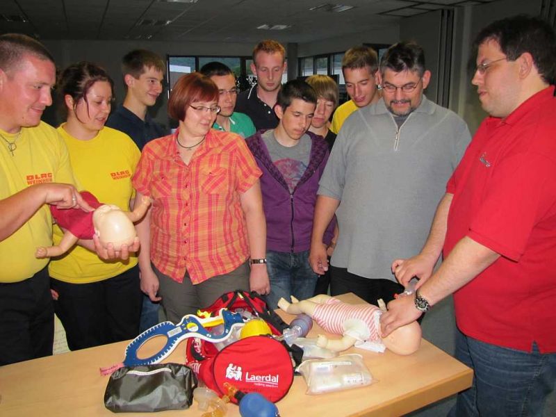 Fortbildung der Feuerwehrsanitäter - pädiatrische Notfälle