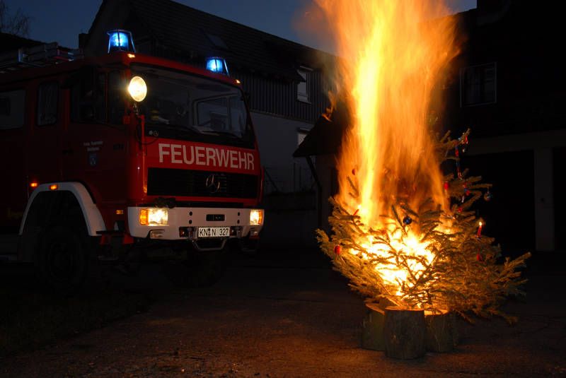 Christbaumbrand in der Weberstraße