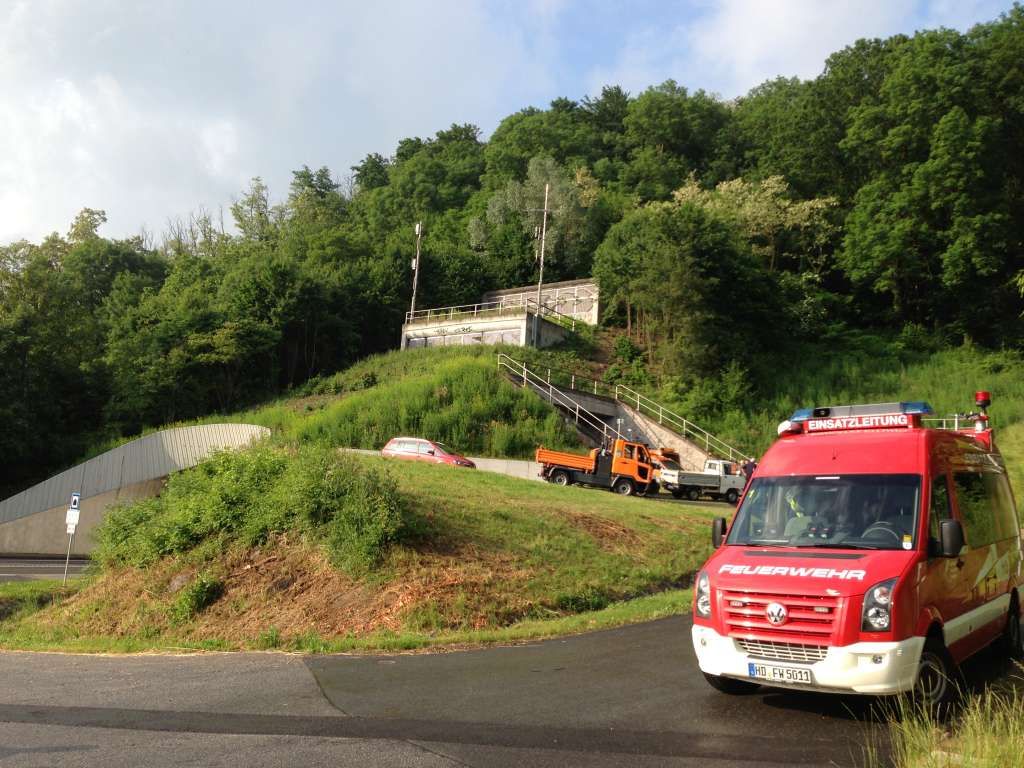 Feuerwehr Weinheim testet neue Sicherheitstechnik im Weinheimer Saukopftunnel