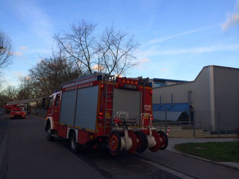 Brandnachschau Dach Schulsporthalle Helen Keller Schule