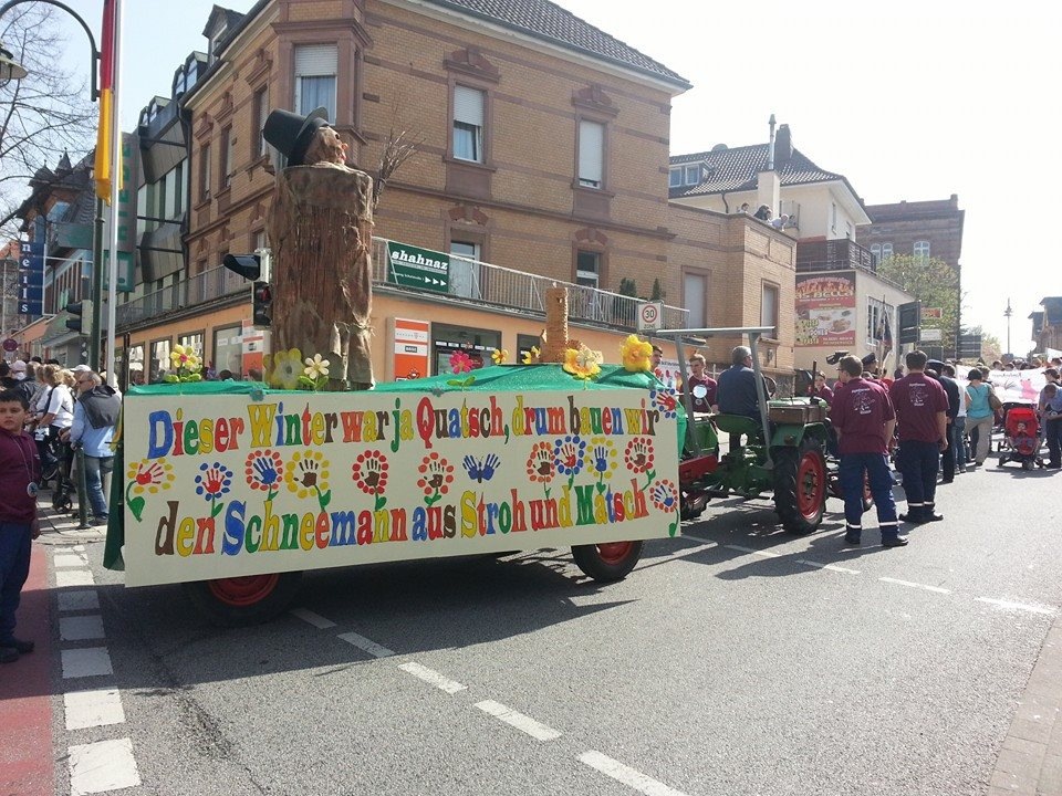 Jugendfeuerwehr verabschiedet den Winter - Einsatzabteilung stellt den Brandschutz sicher